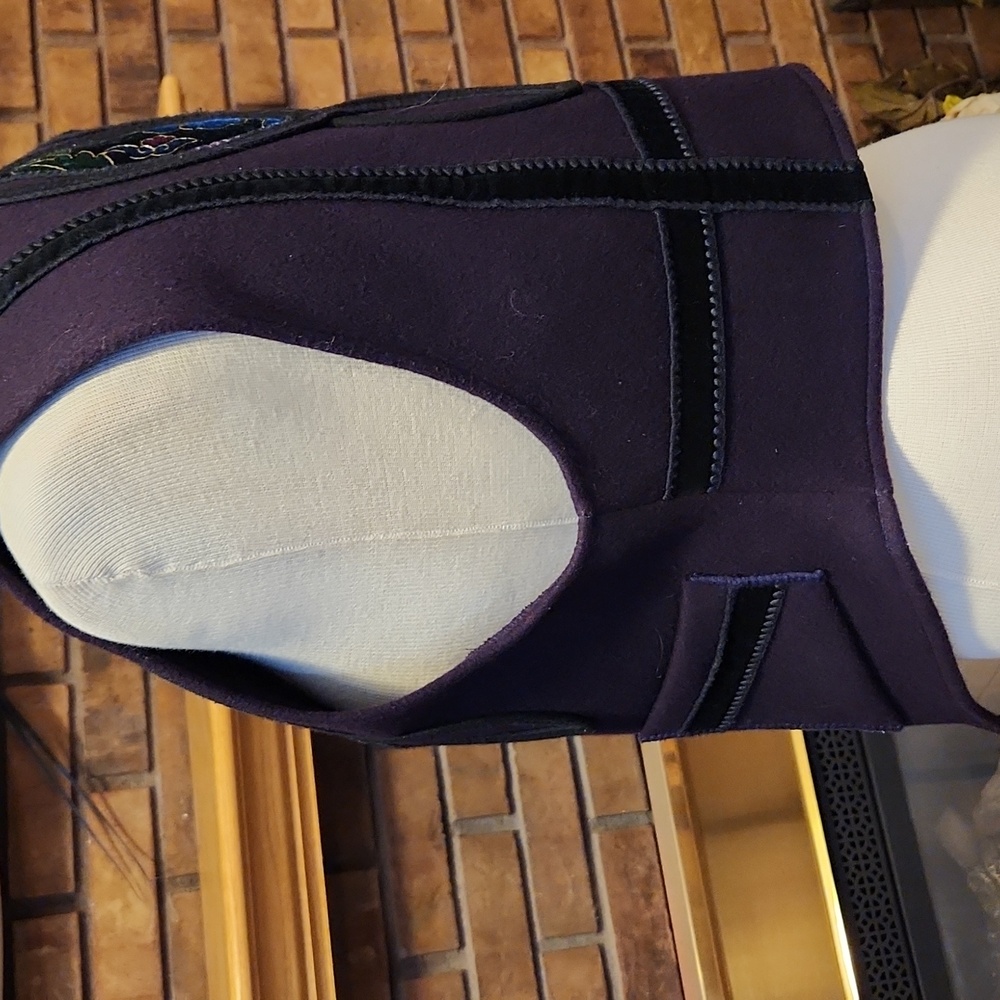 Coloratura Vintage Purple Black Wool Vest Size Small Velvet Embroidery - Picture 7 of 16